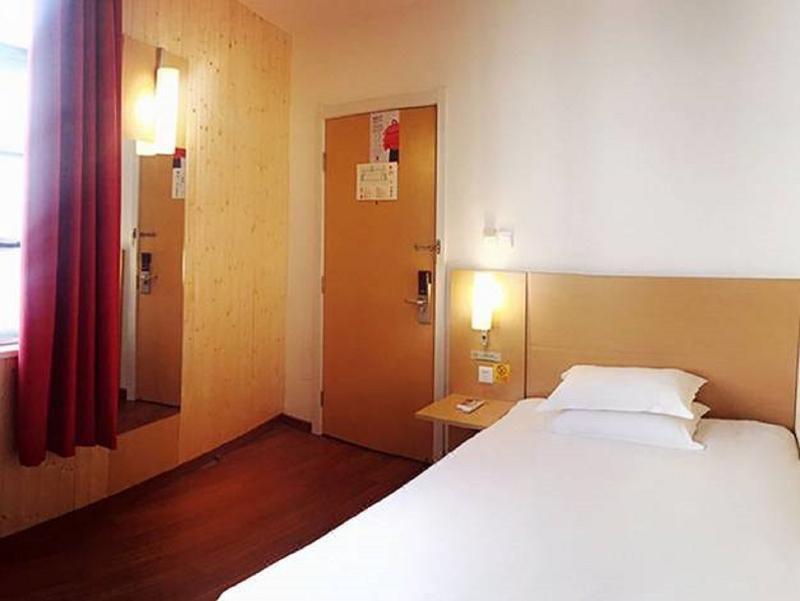 ไอบิส นานถง ฉิงเนียน Hotel หนานทง ภายนอก รูปภาพ